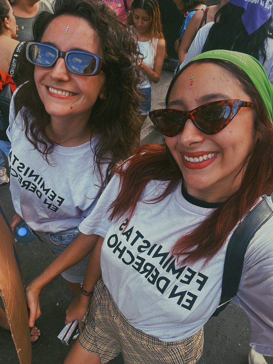 acá están las <a href="/feministasUNC/">Feministas en Derecho</a> 💋