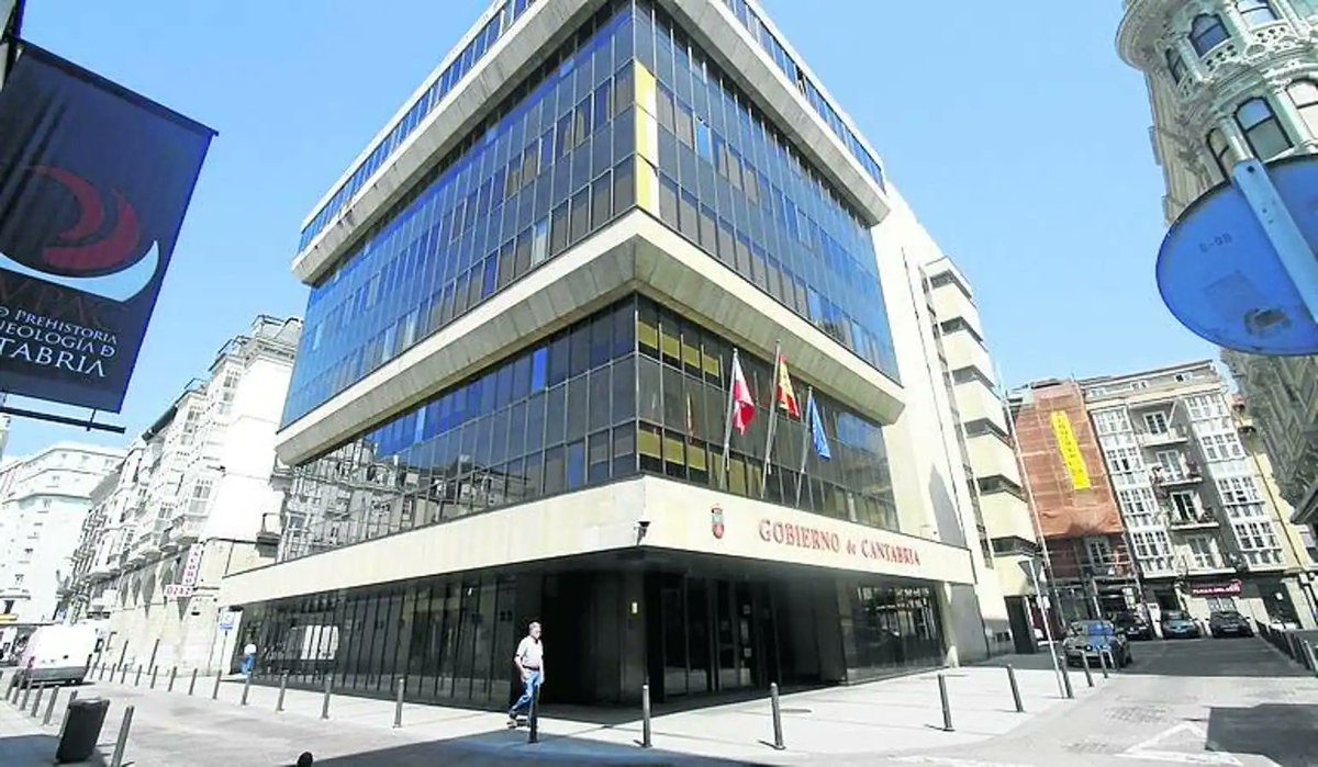 Ahora llega el momento de conocer los extraños sucesos de un edificio, el edificio macho en Santander. Os lo cuento ahora en @eblancoradio en @rne