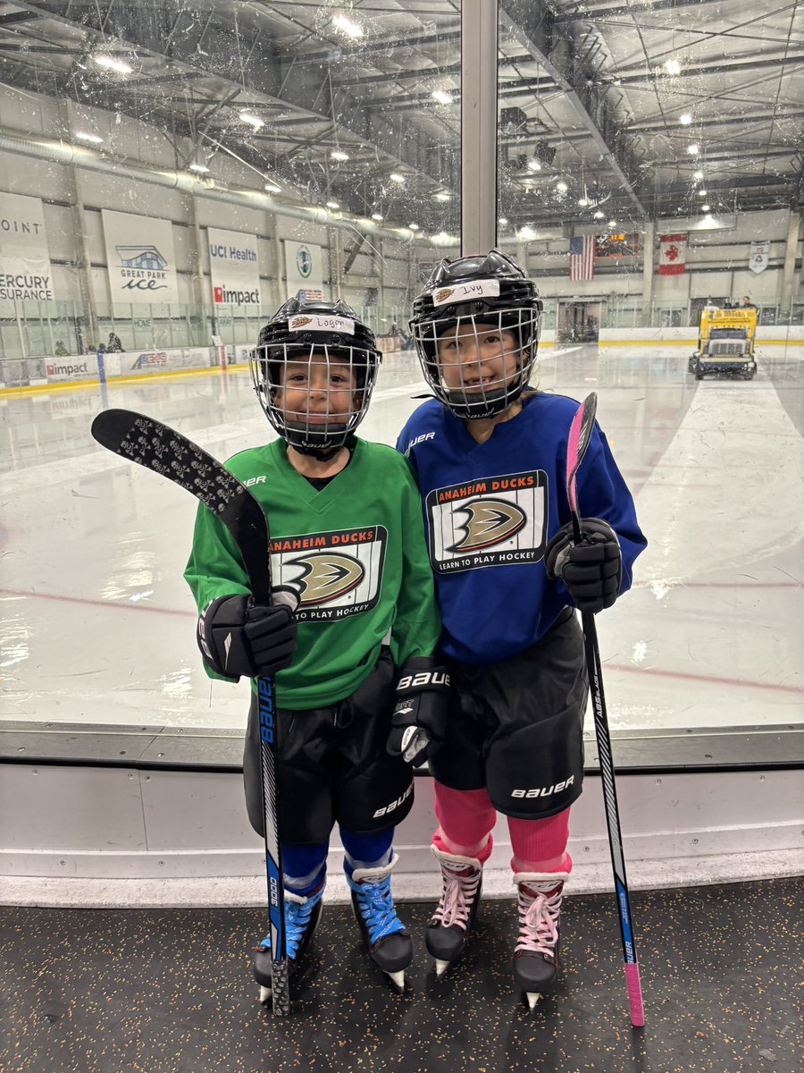 lissyfrances's tweet photo. When @WildWingANA walks you into practice you’re a rockstar that day! @AnaheimDucks thanks for making these kid’s day! https://t.co/QlcQTCpUKO