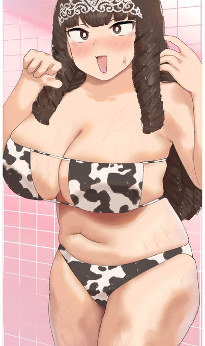 牛柄眼帯ビキニぽっちゃり系お嬢様です🐄👑 