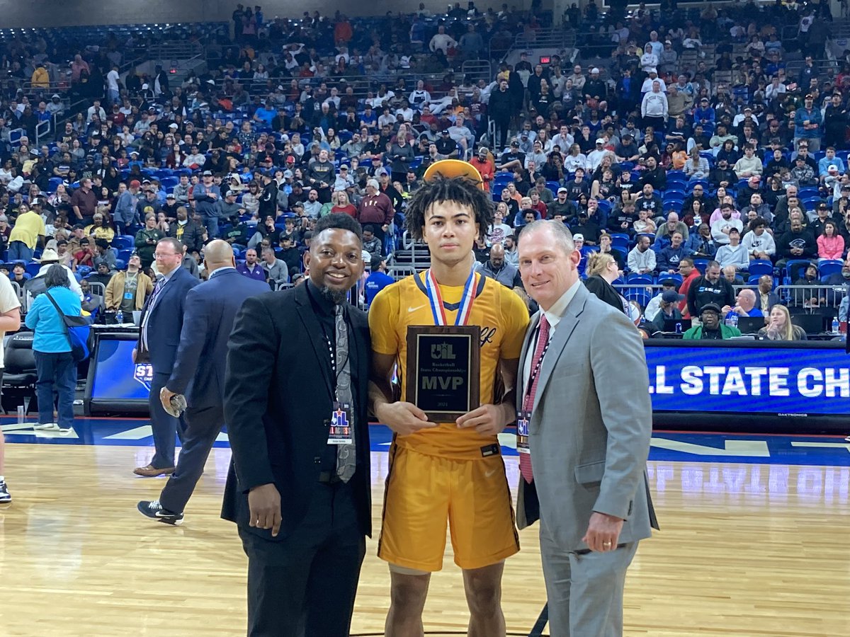 hoopinsider's tweet photo. 3️⃣ 4A 🏆 in a row! (4th in 6yrs)

@OakCliff_FFA (25-11)

MVP🥇@IsaacWilliamsIV 32p (14-14 FG) https://t.co/2yVY9YHEX5