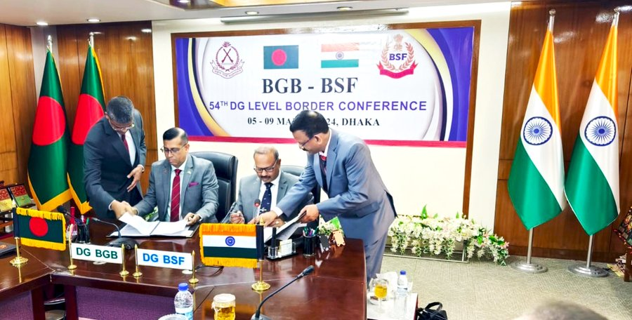 54th DG level border border coordination conference between BSF-BGB concluded. Both sides expressed their satisfaction and reiterated their commitments or maintaining peace and tranquility at the border. 
#BSF_BGB_Conference2024 #IndoBangladeshFriendship #Dhaka #SpiritualSunday