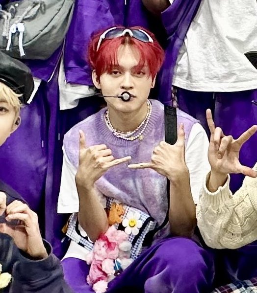 loveryst_'s tweet image. job well done today toto!! it’s nice to see u on inkigayo stage again🥹