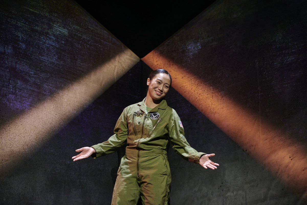 We’re open! Grounded by George Brant, starring the phenomenal <a href="/oonshuan/">oonshuan</a> at Singapore Theatre Company

Scenic and Costumes by Diego Pitarch 
Lights by Petrina Dawn Tan 
Sound by Guo Ningru
Multimedia by Genevieve Peck
