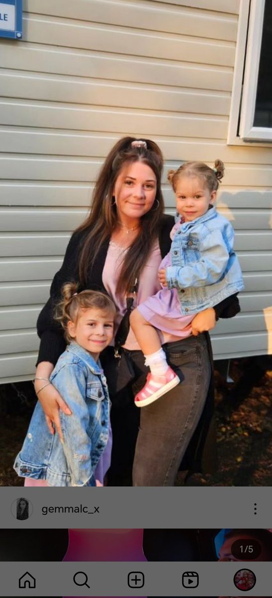 RollinsonAshley's tweet photo. Happy mothers day to our beautiful mummy love you loads ❤️ @gemmalc_x https://t.co/gUZgXGecSf