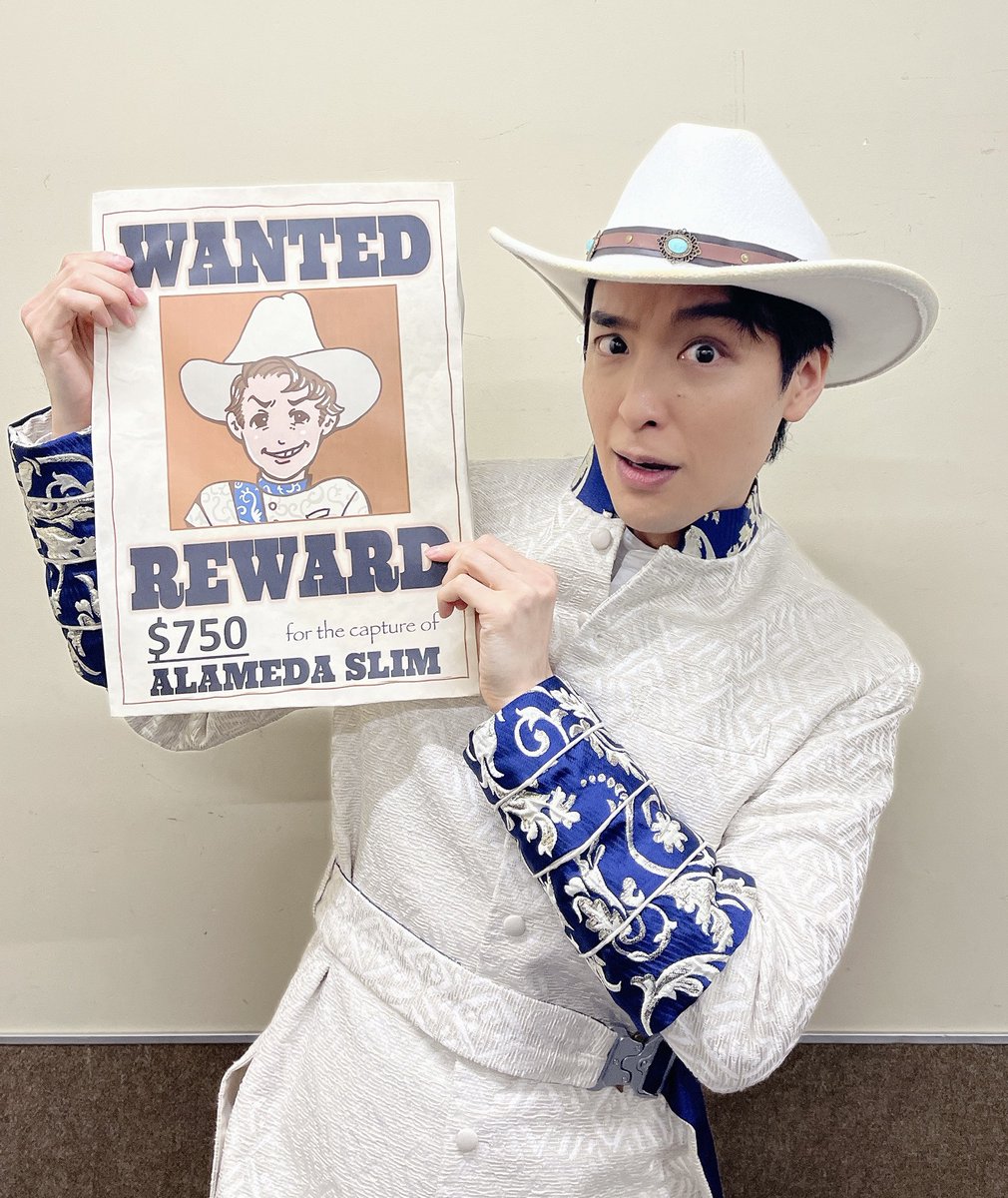 APairline's tweet photo. 【𝑻𝒉𝒂𝒏𝒌 𝒚𝒐𝒖 𝒇𝒐𝒓 𝑩𝒐𝒂𝒓𝒅𝒊𝒏𝒈!】

to Asia🇯🇵✈︎ 
to the U.S.A🇺🇸✈︎ 
to Europe🇫🇷✈︎
to Other Countries🌏

4つの航路への旅が無事に終航いたしました🛬💫
to Other Countries航路は、まるでミステリーツアーのような楽しさがありましたよね😉

ヨーデルを巧みに操るあの悪役にもチャレンジした #海宝直人 機長に、
5000頭の牛と大きな拍手を…👨‍✈️🩷🐄🐂🐃🐄🐂🐃👏

#アテプリ 2