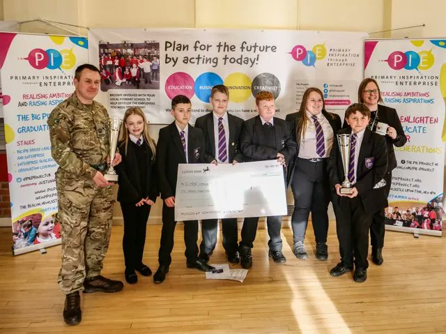 MarkHillMBE's tweet photo. This week I have been supporting one of my local schools which is part of a wider North East schools enterprise competition - setting up &amp; running a profitable business @PIEProjectUK 🌟

The winning school with the most profit is awarded a cheque for £2000 😀 #BeInspired https://t.co/C9hWcwYs80