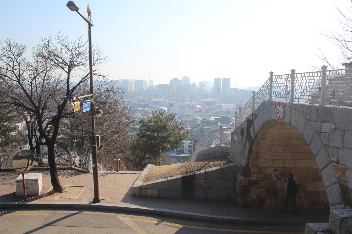 zhydm's tweet photo. #水原華城 にて。
#韓国 #水原市 #水原 #Korea #swon #수원시 #수원 https://t.co/rEuDHt9Ylz