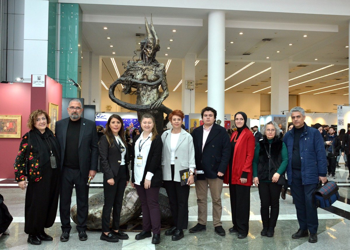 Çankaya İlçe Başkanlığı ve Çankaya adayımız Selin Karsak ile beraber, ArtAnkara 10. Uluslararası Çağdaş Sanat Fuarı'nı ziyaret ettik.