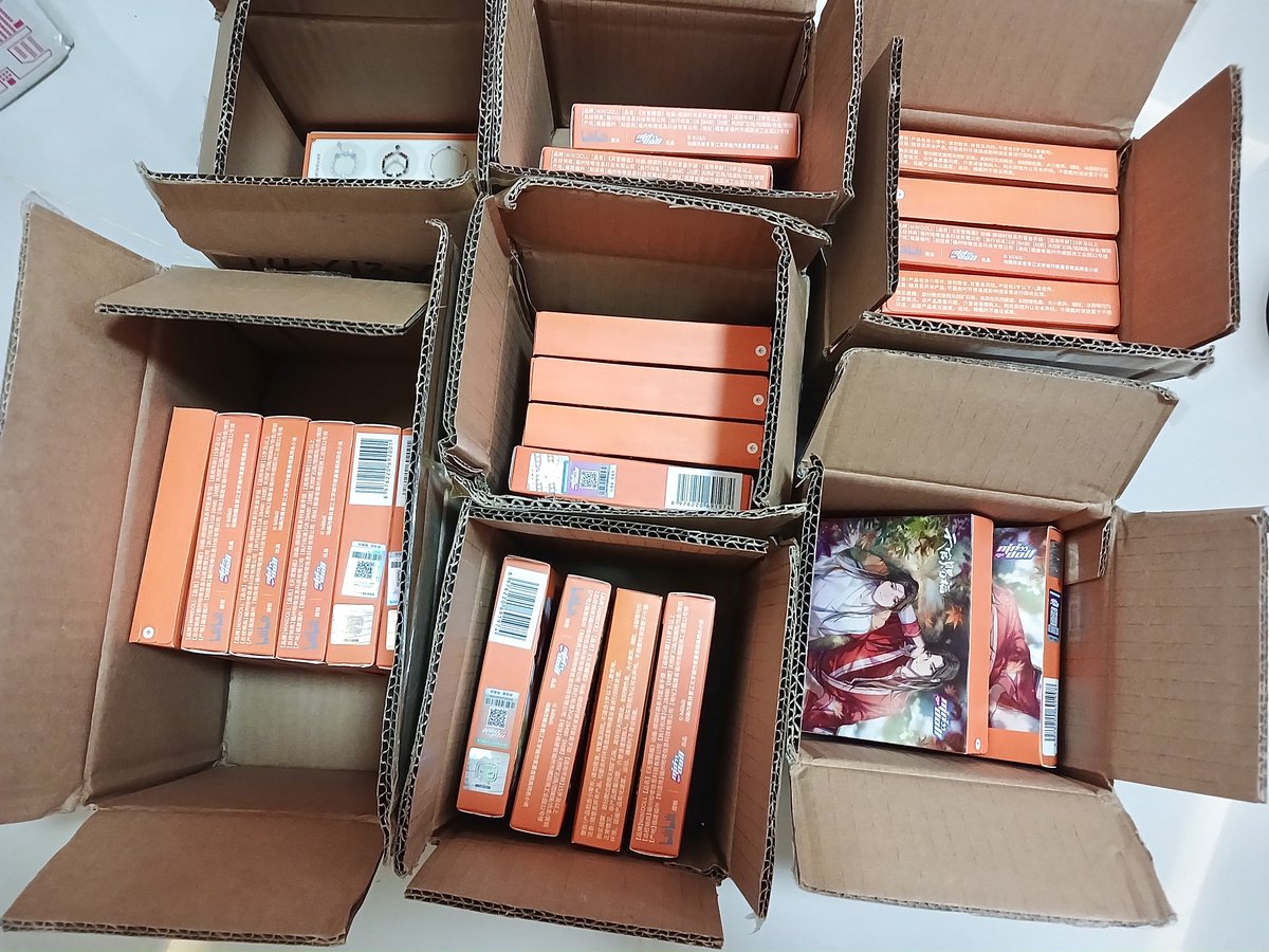 ー🧃 #melonpanอัพเดท

กำไลสุ่มเทียนกวานมาถึงเกือบหมดแล้วนะคะ เหลือเซี่ยเหลียนที่ minidoll เพิ่งจัดส่งกำลังเดินทางไปโกดังจีนค่ะ ที่มาถึงแล้วเริ่มจัดส่งวันพรุ่งนี้เดี๋ยวเราทักไปคอนเฟิร์มที่อยู่ในเดมนะคะ🙇🏻‍♀️