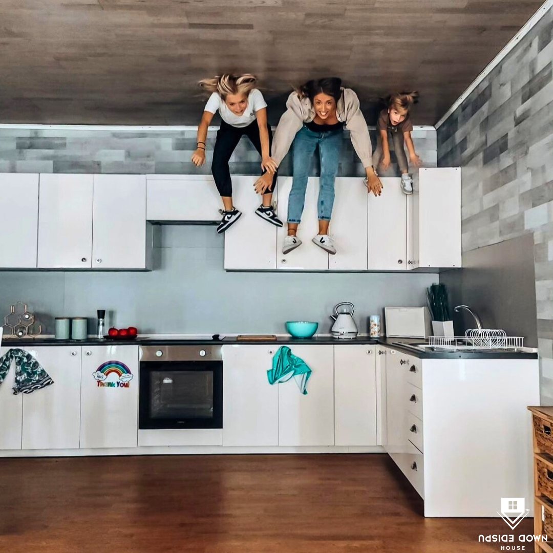 Happy Mother's Day to all the amazing mums out there! Upside Down House UK treats all mums with 50% off the entry price today 💗

📸 @livealife_withme