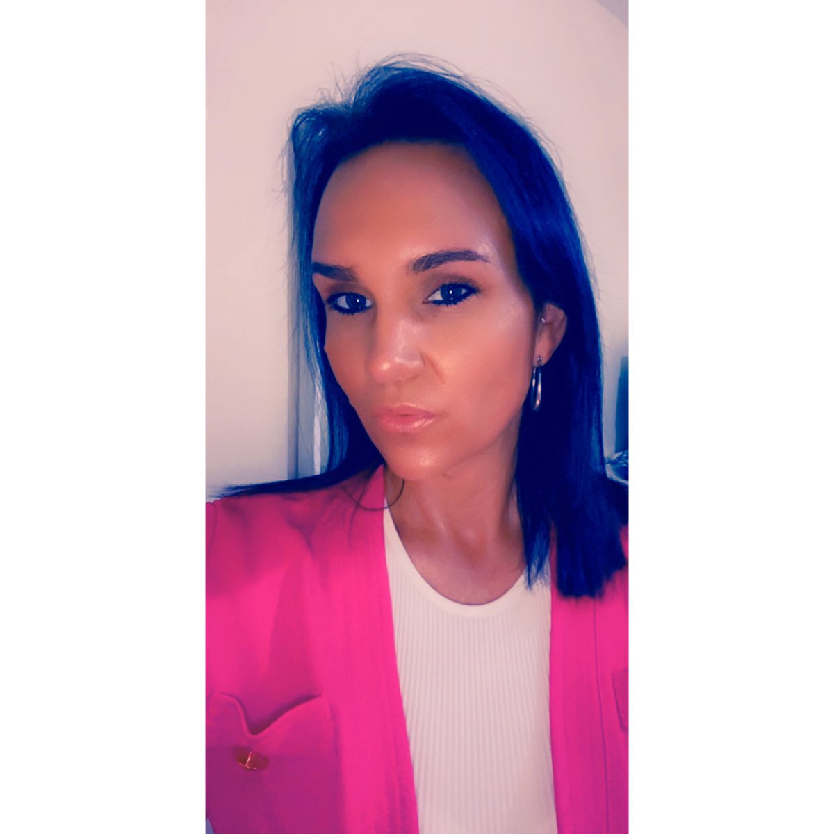 Lucy_G's tweet photo. 𝔼𝕧𝕖𝕣𝕪 ℕ𝕚𝕘𝕙𝕥 𝕀𝕤 𝔾𝕚𝕣𝕝𝕤 ℕ𝕚𝕘𝕙𝕥 💞 https://t.co/SZUNXJjk1X