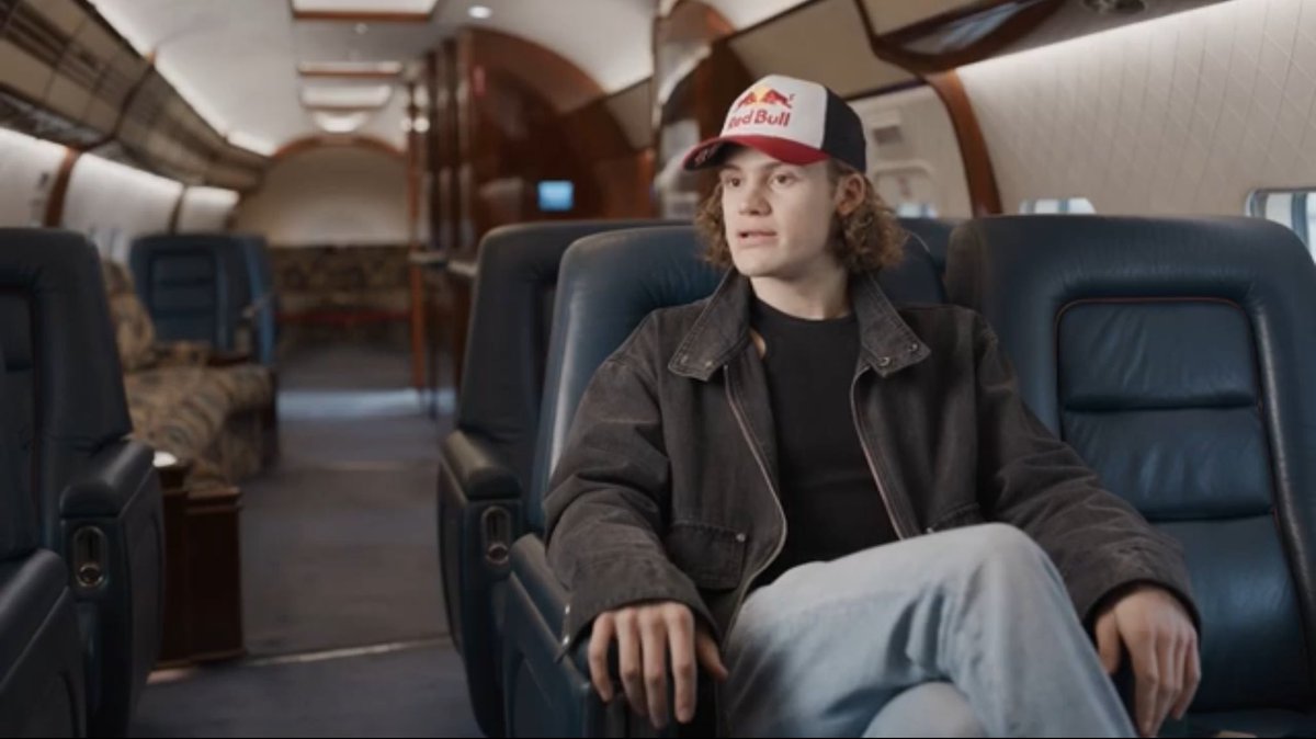 Bienvenue à bord ✈️
Préparez-vous pour le décollage 🛫de notre vol WC24/25
Attachez vos ceintures, Lucas Pinheiro Braathen a annoncé son retour en Coupe du Monde de Ski Alpin la saison prochaine
Un voyage à ne pas manquer 🇳🇴⛷🇧🇷
🎥➡️ youtu.be/KEmofTkxzw0?si…
Crédit images Red Bull