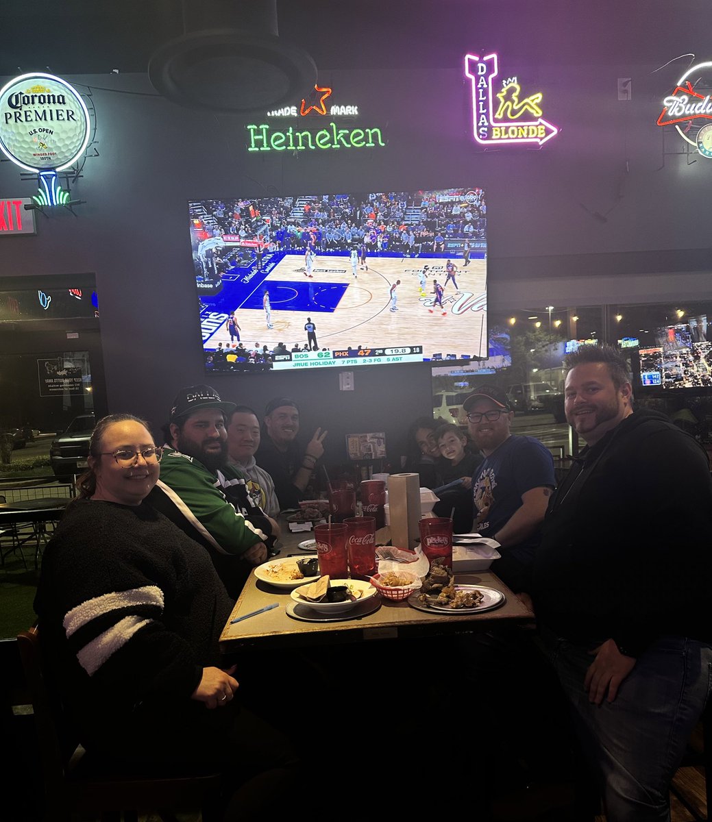 Post pre release dinner with the Twitter legends!!! <a href="/Shiba_Inu_ATX/">A_Shiba_Inu_ATX Reprint</a> <a href="/Carrionscards/">Carrion's Cards ¹</a> <a href="/KSquared2015/">Ksquared2015 🥸™️</a> @Nikislimthicky <a href="/DarthBrookes11/">Jordan</a> &amp; Ashley! A great amount of fun was had today!