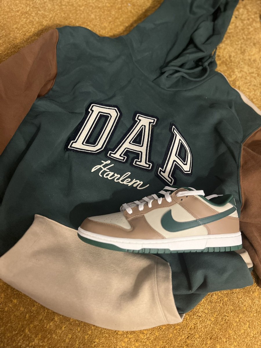 Mz_KellieBaby's tweet image. when it’s matches just the way you invisioned 🥹🔥🔥🔥 #DapperDan #GAP #Nike #Dunks #sneakerhead #GirlsAndKicks