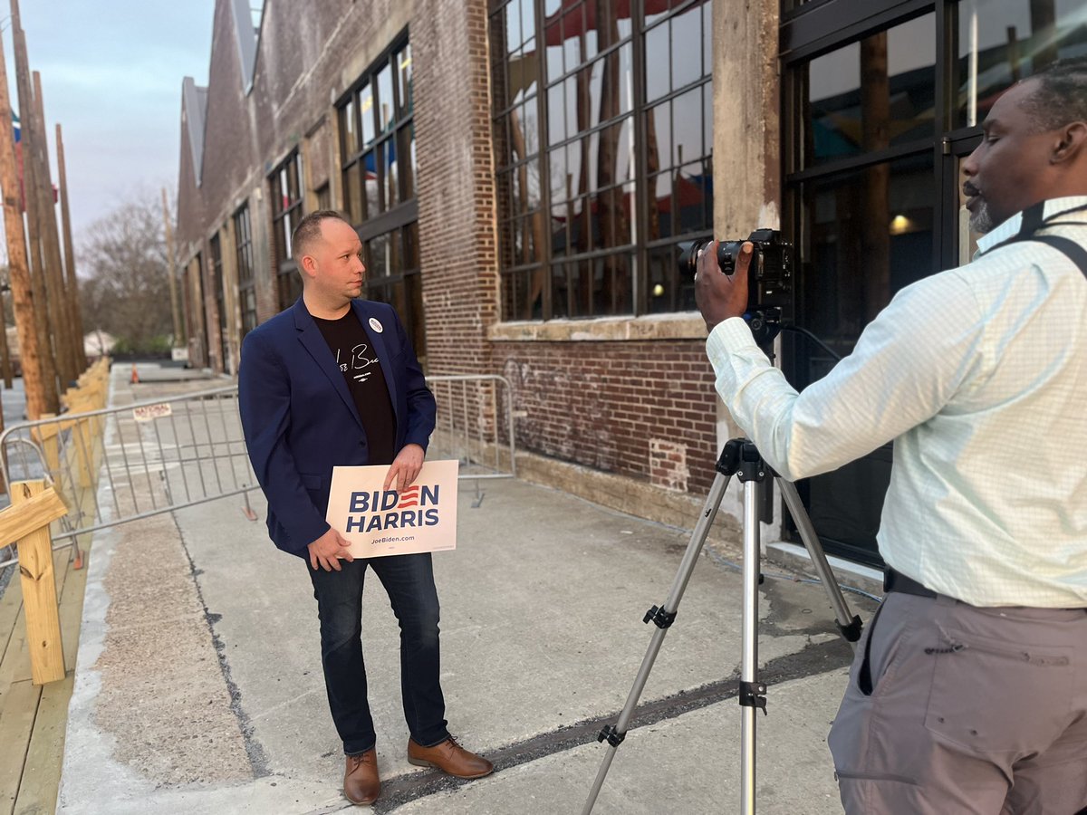 Gorgeous day in Atlanta ! 🍑 Always happy to talk to press about the accomplishments of the Biden Harris administration! Let’s finish the job! #BidenHarris 🇺🇸