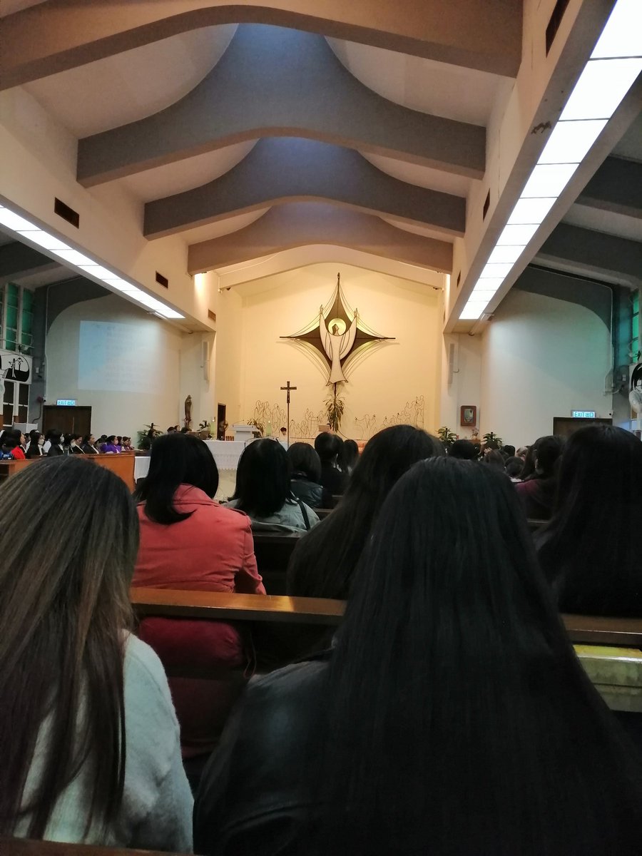 Wynn99818800's tweet photo. Feeding soul🙏
Glory to the son and the father!
-St. Alfred Church
#OFWHK https://t.co/Sj10Y9AopD