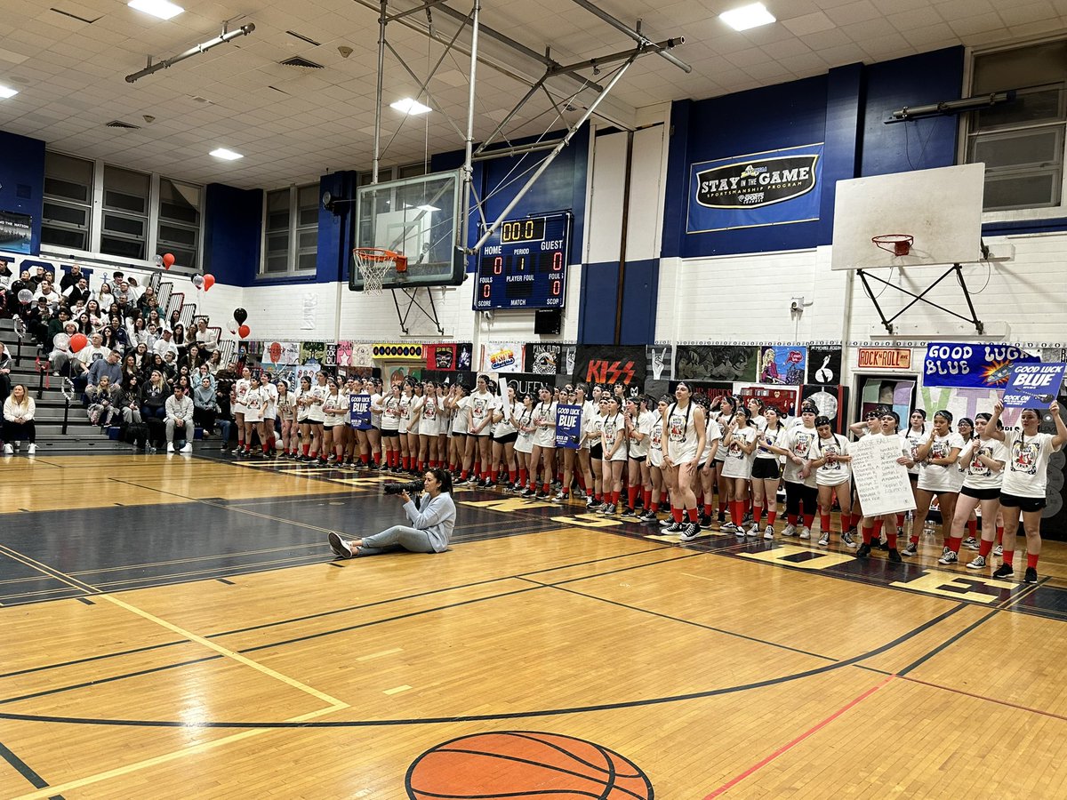 OHSHennessy's tweet image. What a wonderful night at OHS Sportnight!! 💙🤍 great job by all the girls, advisors and all who contributed! Love being part of these traditions #proudAP