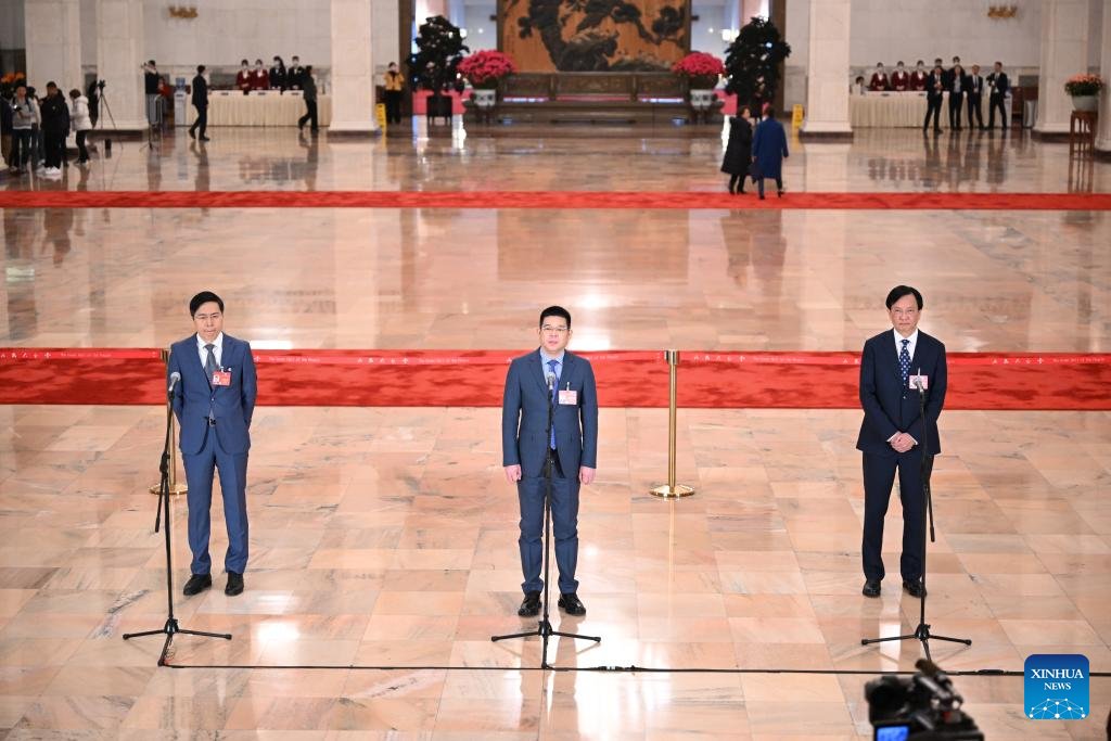 VoiceofPD's tweet photo. CPPCC members interviewed before closing meeting of 2nd session of 14th CPPCC National Committee
#TwoSessions #2024TwoSessions #CPPCC
More pics: https://t.co/G01c8wJkZB https://t.co/dDtmr8adHZ