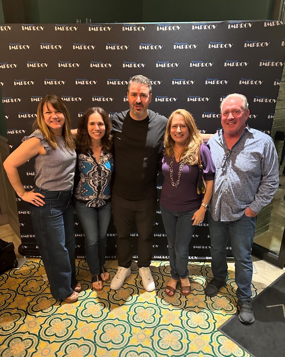 SimplyFrancie's tweet photo. Great to see Mr Tall Dark and Pleasant, hilarious @peteleetweets on his return to South Florida. @DaniaImprov https://t.co/d2cdDlxh4r