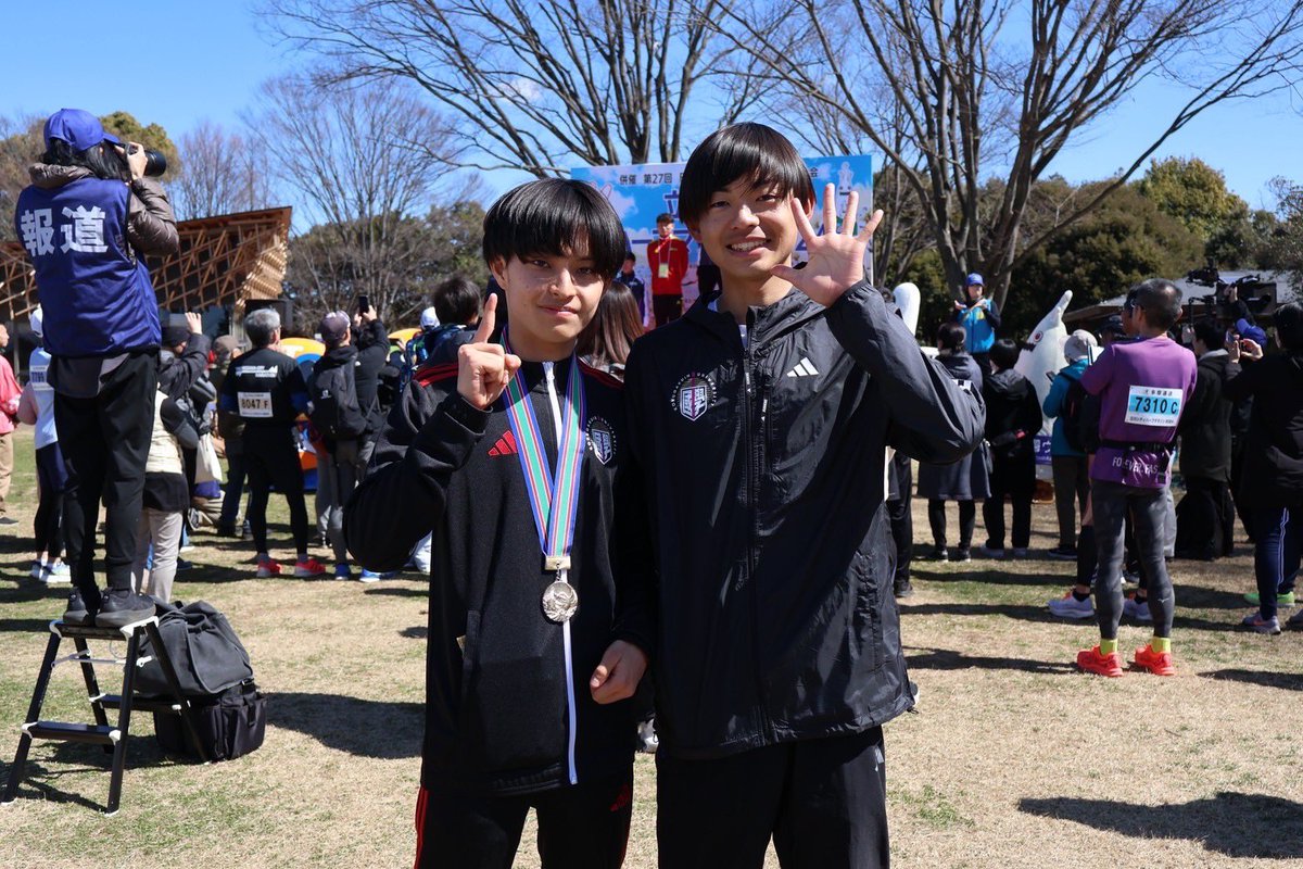 ruichan0331's tweet photo. まずはしっかり学生ハーフ勝ち切れました！
でも僕の上に平林さんも歩夢さんもいます！2人が出てたら1-2-3の3だったと思います！笑
まだまだ未熟です！
練習からずーっと辻原が怖かったです笑
末恐ろしい一年生です😱
応援ありがとうございました！
#國學院大學
#adidas
#歴史を変える挑戦〜ep3〜 https://t.co/iPstuHvLJK