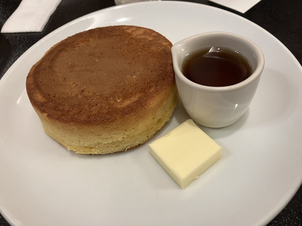 nekohara17's tweet photo. モーニング
名物ホットケーキ
#フライングスコッツマン
夜は #barConnect さんに行ってきました。いっぱいの人で賑わってました。また松山来たときには行きたいと思います。 https://t.co/uHDfybx6Ar