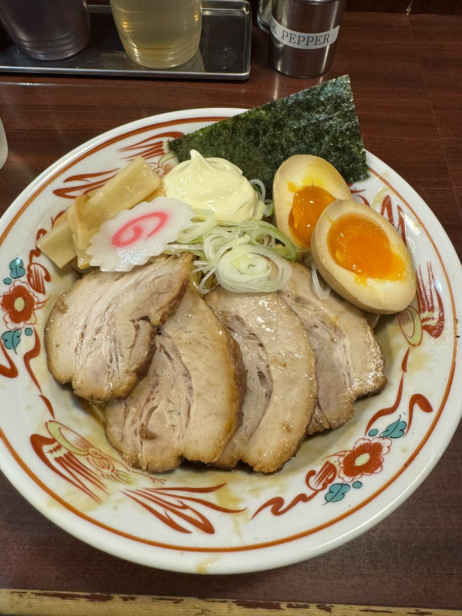 takeeeh's tweet image. TOEICやっつけてきました。出来はさておき今日はいいペースで解けました！ご褒美に気になってたぶぶかへ。背徳的美味さ