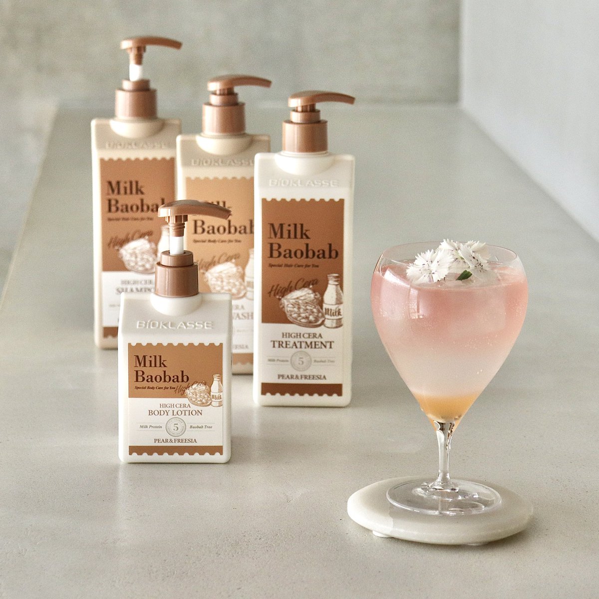 andC102's tweet photo. Milk Baobab
ご依頼いただきイメージカクテルを作らせていただきました。早春から咲き始めるフリージアの香りを表現し、華やかで女性らしいノンアルコールカクテルに仕上げました。@milkbaobab_jp https://t.co/saA2yZBQxv