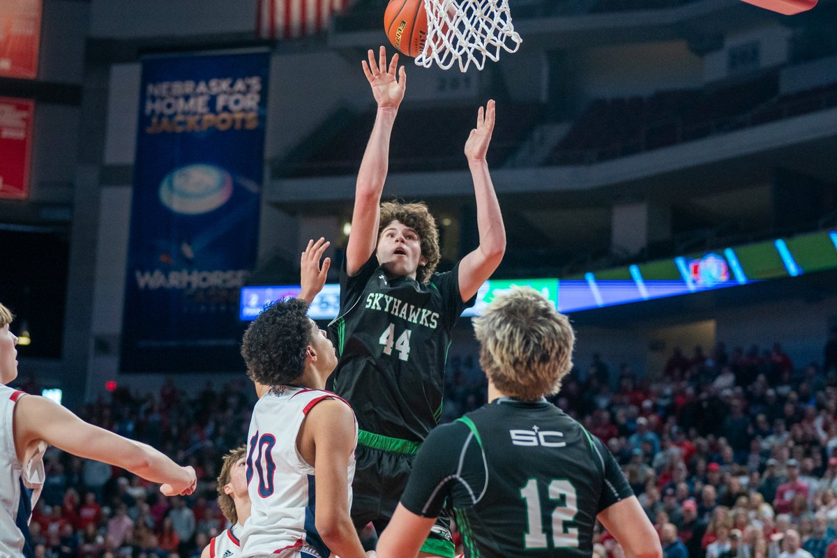 harvestsportsNE's tweet photo. Presenting your All-Class All-Tournament Team.

𝓣𝓱𝓮 𝓢𝓾𝓹𝓮𝓻 𝓢𝓲𝔁

@HadwigerTayje - @AmherstHoops 
@marcusglock_ - Wahoo
@brock_scholl - @SkuttBasketball 
@DerekRollins13 - @MNHS_Basketball 
@JacobXArop - BW

CAPTAIN - @jadenj2024 - @TBirdBB

#nebpreps // 📸: @CoachPlacke https://t.co/UgoegybnRJ