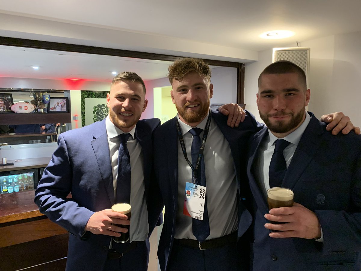 Let the celebrations begin. What a game🏴󠁧󠁢󠁥󠁮󠁧󠁿🏴󠁧󠁢󠁥󠁮󠁧󠁿🏴󠁧󠁢󠁥󠁮󠁧󠁿🏉🏉🏉