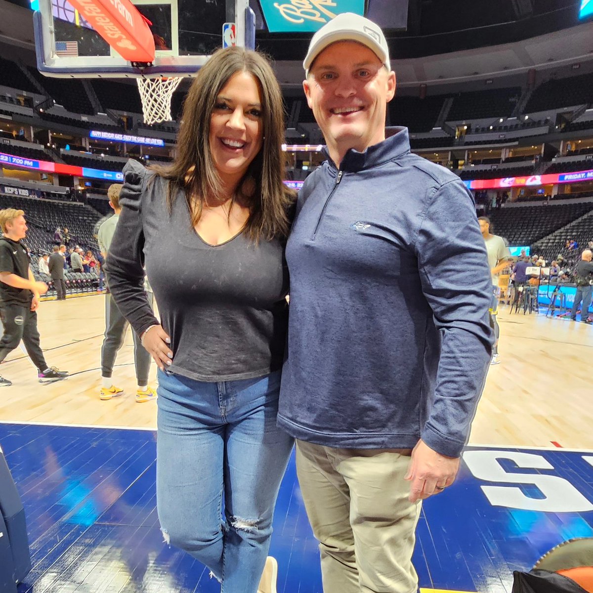 Coach_Riordan's tweet photo. Wish these were our seats! https://t.co/pL5Pi1PhIR