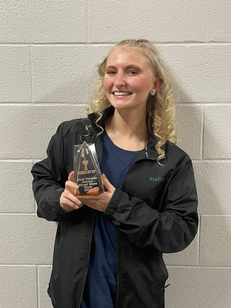Busco_FineArts's tweet photo. Good day at Columbia City for New Era as we finished 4th Runner-Up in Finals! BIG CONGRATS to Hailey McCleary for winning Best Female Solo in a Show for the second time this year! And special congrats to Jada Peer for being named our Outstanding Performer! 🕺🏼🎶💃🏼 https://t.co/gY4XKfDZyr
