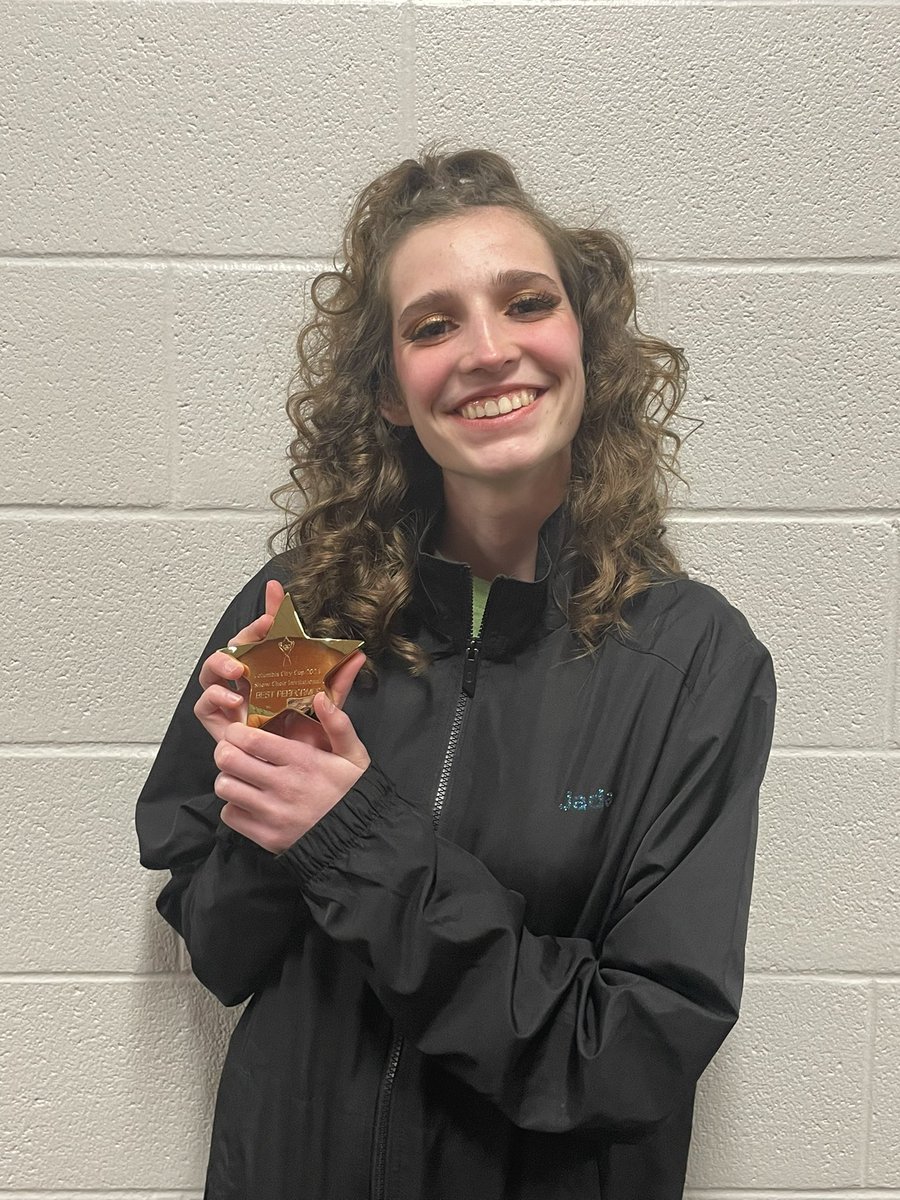 Good day at Columbia City for New Era as we finished 4th Runner-Up in Finals! BIG CONGRATS to Hailey McCleary for winning Best Female Solo in a Show for the second time this year! And special congrats to Jada Peer for being named our Outstanding Performer! 🕺🏼🎶💃🏼