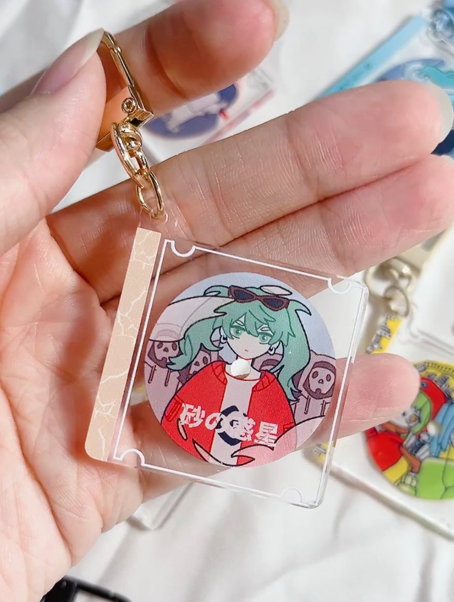 GUMI ,初音ミク 「happy miku day, i made some vocaloid cd 」|pearl 🍊🍊🍊🍊のイラスト