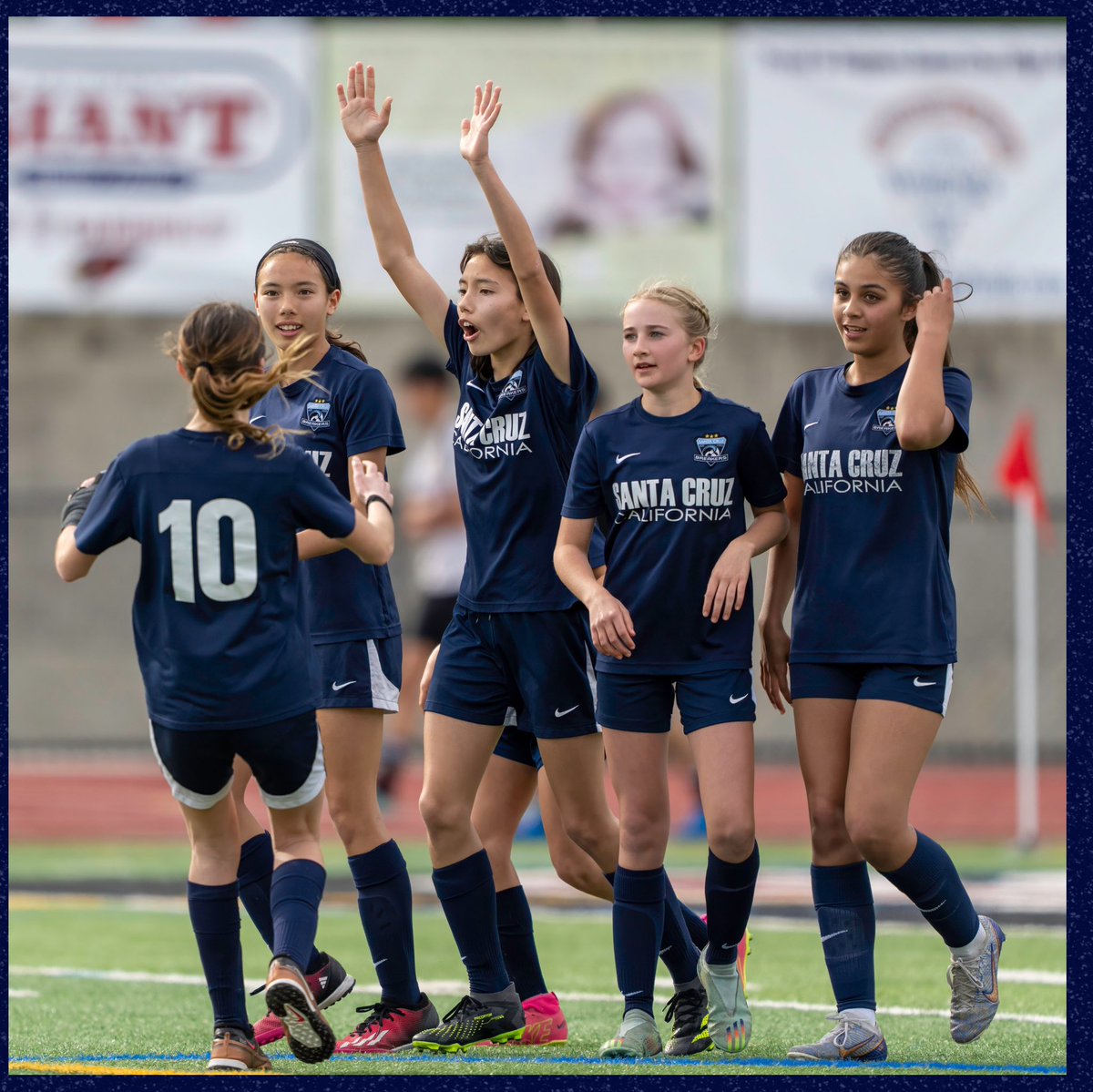 santacruzutdfc's tweet image. 🏁 FT: Santa Cruz Breakers 2 - 1 SF United FC (U13G)
⚽️ Aaliyah P. 46’, Brooke W. 61’ (PK)
#santacruzbreakers #NPL #soccer #youthsoccer #sayitwithyourcrest #nikesoccer #santacruz #santacruzcounty #nike #est1992 #legacyisearned