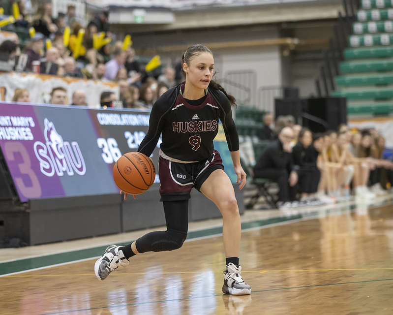 U SPORTS Basketball tweet media