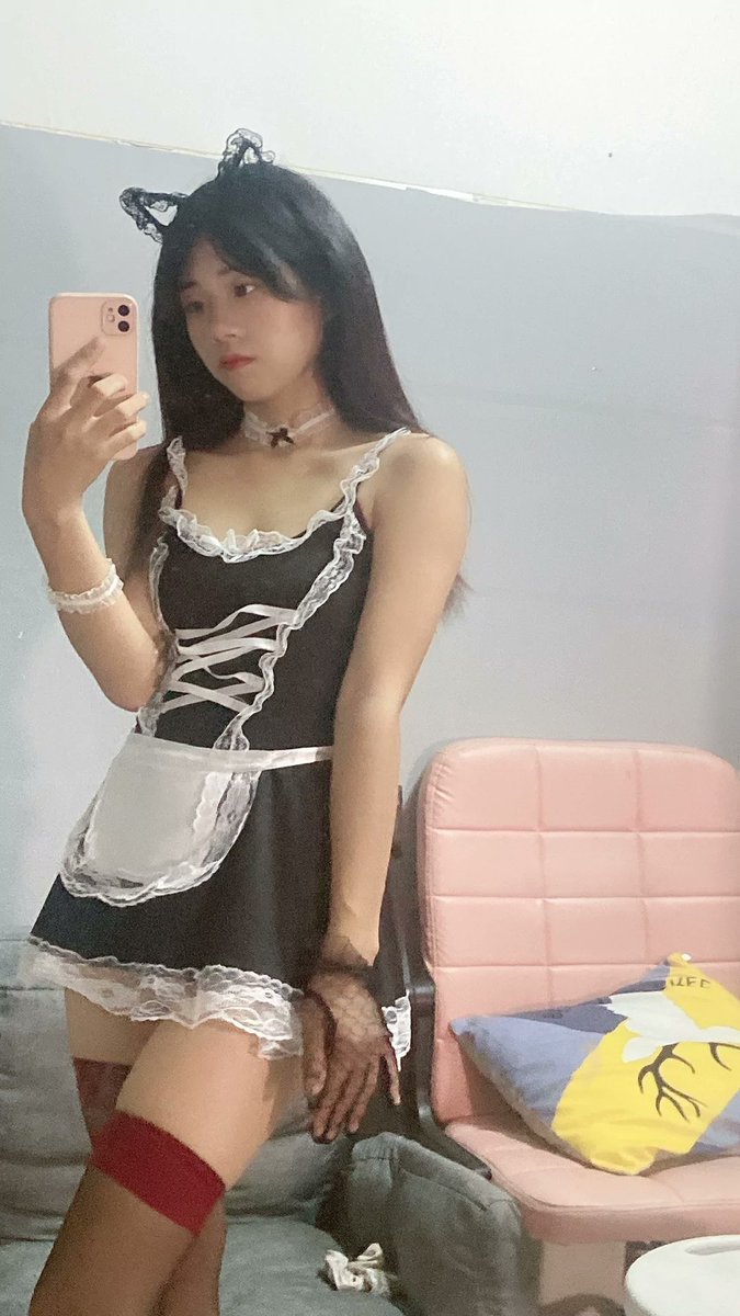 beibei73356's tweet photo. 和我聊的多了你就会渐渐爱上我所以这就是我不回你消息的原因 https://t.co/IYTdTiUxKT