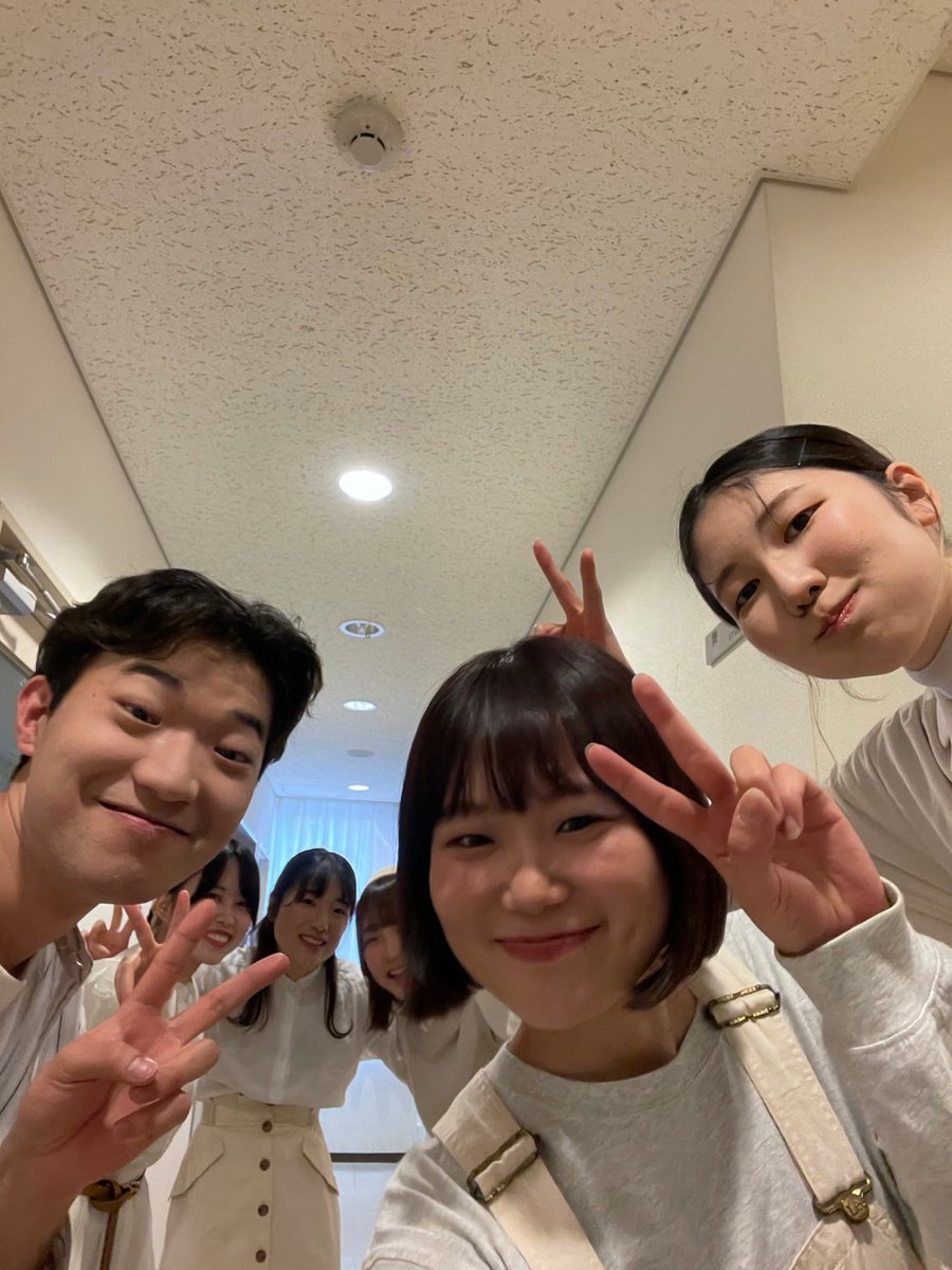 hirogekidan's tweet photo. 千穐楽が開場しました!
会場にてお待ちしております✨
#UP2DATE #ヒロゲキ #広島大学 #演劇 https://t.co/w9jppttxfn