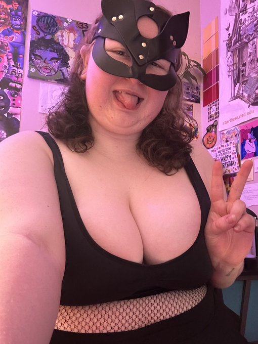 Come join me while I paddle my ass tonight!   #chaturbate #camgirl #camming  https://t.co/FO5CGqU6fK<a href="/tag/chaturbate"class="tags">#chaturbate</a><a href="/tag/camgirl"class="tags"><span>#camgirl</span></a><a href="/tag/camming"class="tags"><span>#camming</span></a>