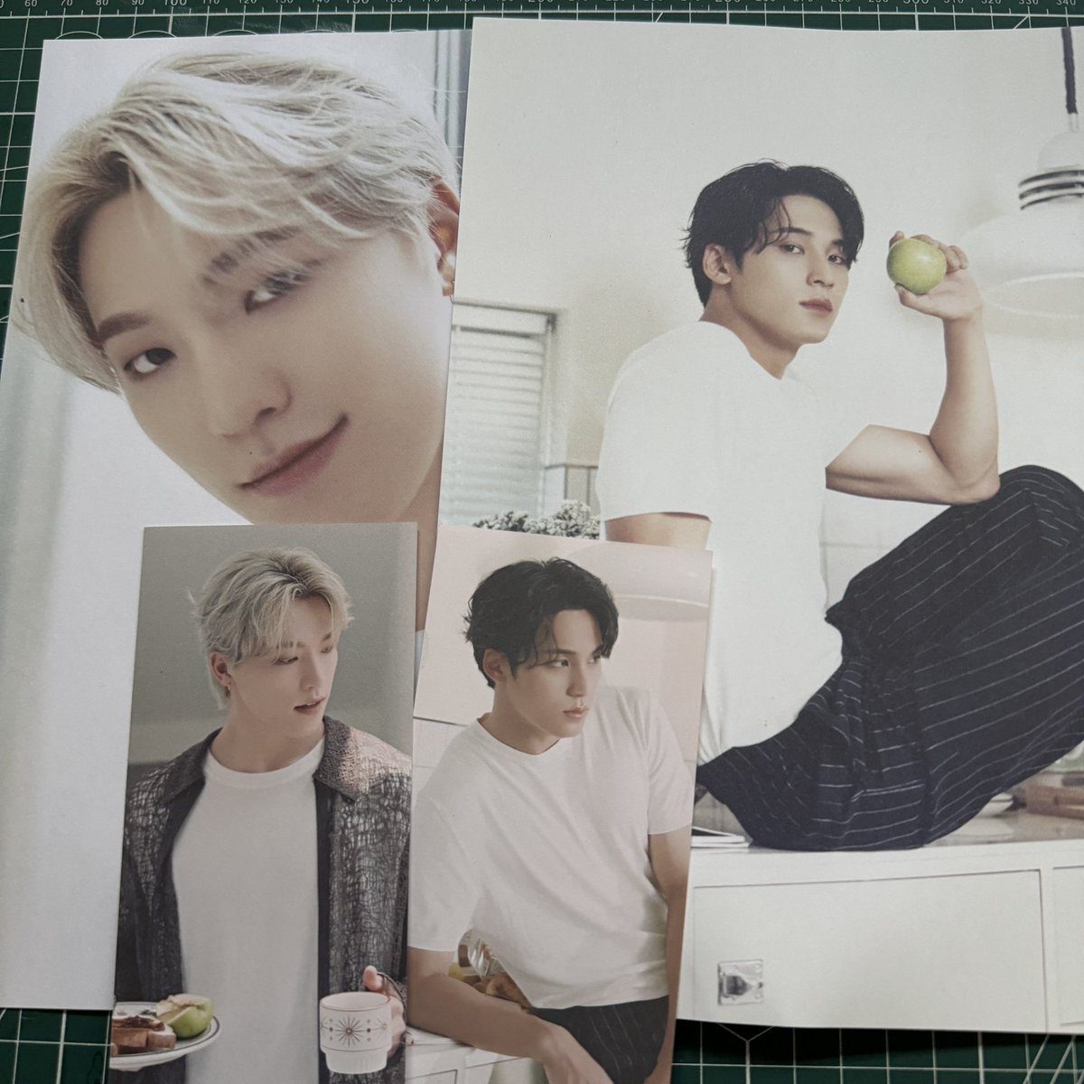 jeimiov's tweet photo. wts lfb ph — #jeimicart

mingyu &amp; dino seasons greetings 2024
— onhand

   with timecard and mini poster
   sold as set for ₱300
   payo / dop

reply or dm to claim !
⤷ rcbyt: https://t.co/SpffQGeIwj

𖥻 svt seventeen sg24 sg2024 about time pc https://t.co/3AHqWE3xAJ