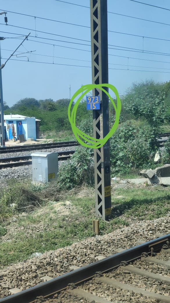 saurabh_punia's tweet image. I travelled from banaras to kanpur. Near bindki station(PILLAR NO. 973-15).I see hinges were broken down which makes the safety issue of train. so I requested you to please see and correct this ASAP.
@AshwiniVaishnaw 
@RailMinIndia 
@RailMinIndia 
@CMOfficeUP 
@narendramodi