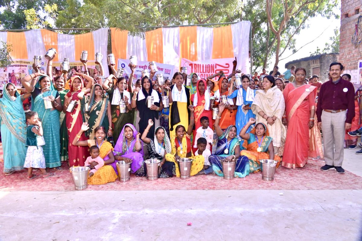 🌟 Celebrating #InternationalWomensDay2024 with a power-packed Women's Kabaddi Competition! 💪🏽🎉 Check out these amazing moments captured from the event! 📸 #WomenEmpowerment #Sportsmanship #OneBillionRisingWithKabaddi #muheem #Basuhan #sewapuri #womensday