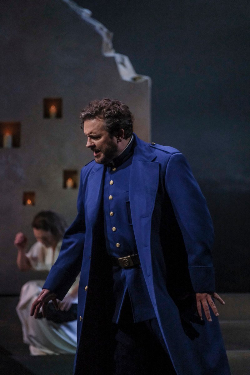 Major career-defining debut for @Spikelmyers, who tonight @Operadurhin sings his 1st #Wagner role, #Lohengrin, in a new staging by @FlorentSiaud led by #AzizShokhakimov.🎵🦢 Toi, toi, toi!✨ #MichaelSpyres #OpéraduRhin #FischerArtists 📷 Klara Beck