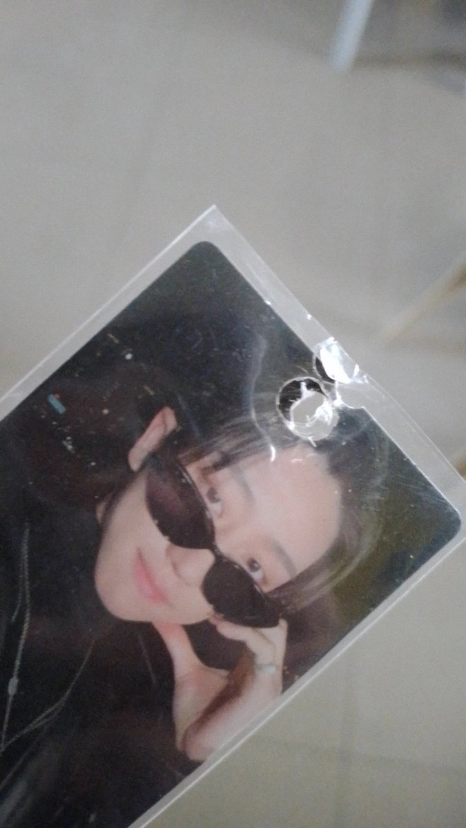 escapeves's tweet image. ouch ouch ouch nyeta talaga, bakit ka pa nawala