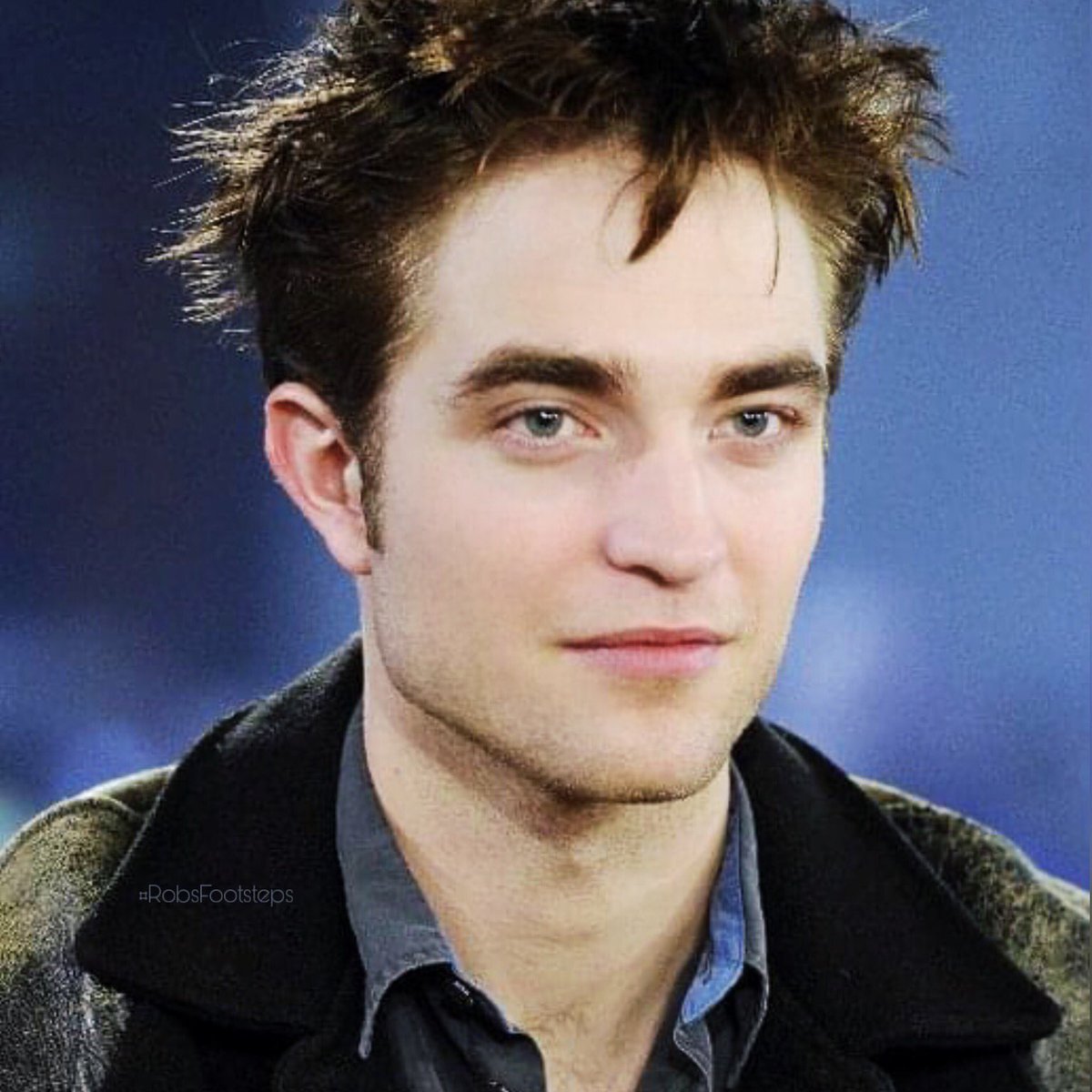 RobsFootsteps's tweet photo. Robert Pattinson: “You look at how people are judged in the public arena, and I think the majority of people kind of get beaten by it, the people who are seen all the time. I mean, the less you’re seen then you’ll be all right.” #quotes https://t.co/ZVYbIhyVBp