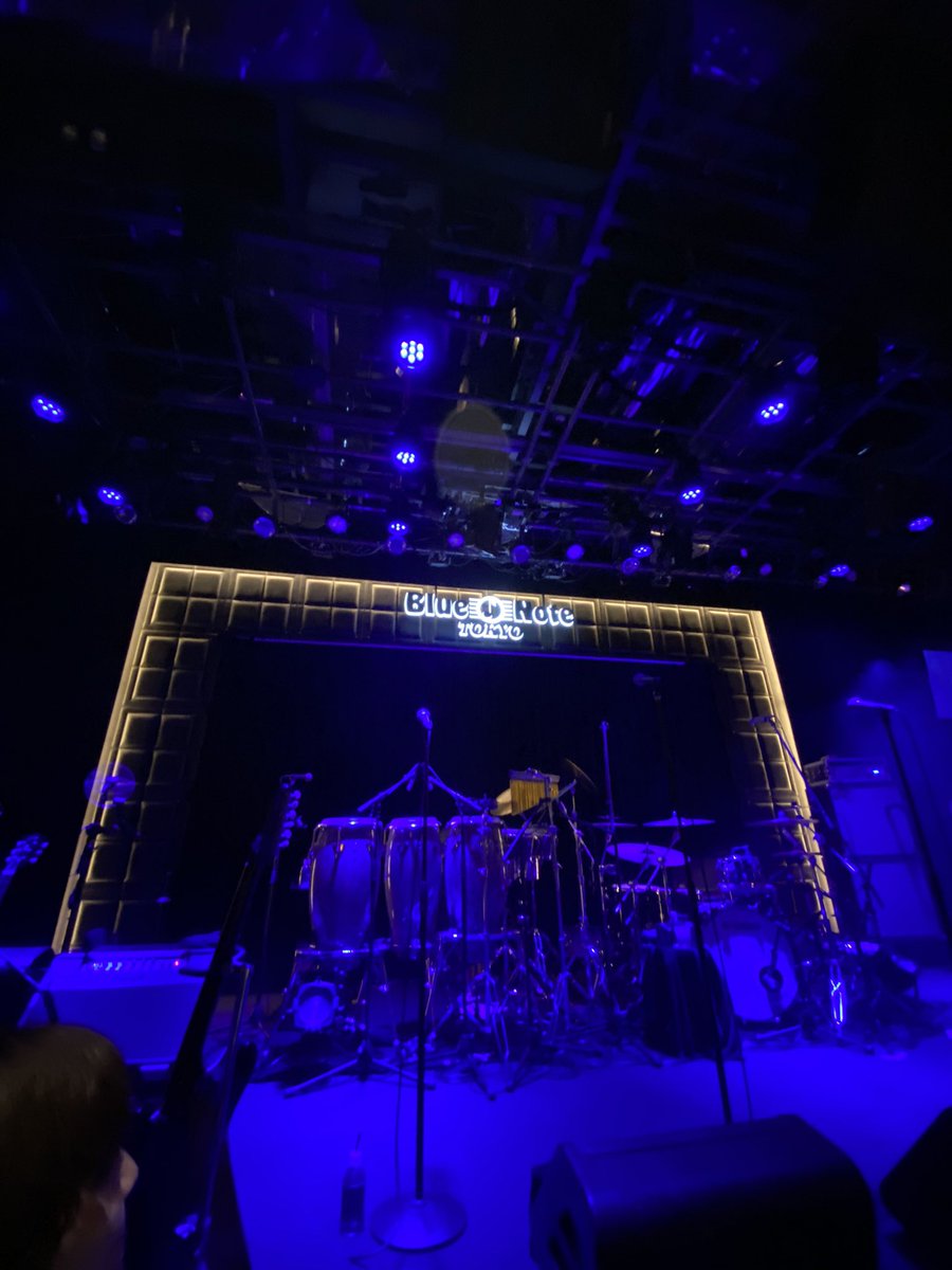 takemas13928201's tweet photo. 2024.3.9
#INCOGNITO "INTO YOU" Japan Tour 2024 2nd show
#JeanPaulBlueyMaunick(g)#CherriV(vo)#NatalieDuncan(vo)#TonyMomrelle(vo)#FrancisHylton(b,MD)#CharlieAllen(g)#FrancescoMendolia(ds)#ChiccoAllotta(key,vo)#RichieSweet(per)#SidGauld(tp)#AlistairWhite(tb)#AndyRoss(sax,fl)(1/3) https://t.co/UeZvsEczH5