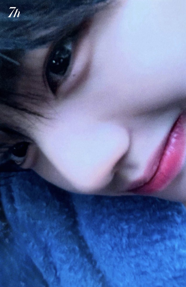 sevennnhours's tweet photo. 인기가요 한유진 MC 공방포카 https://t.co/NOkfPjKRf3