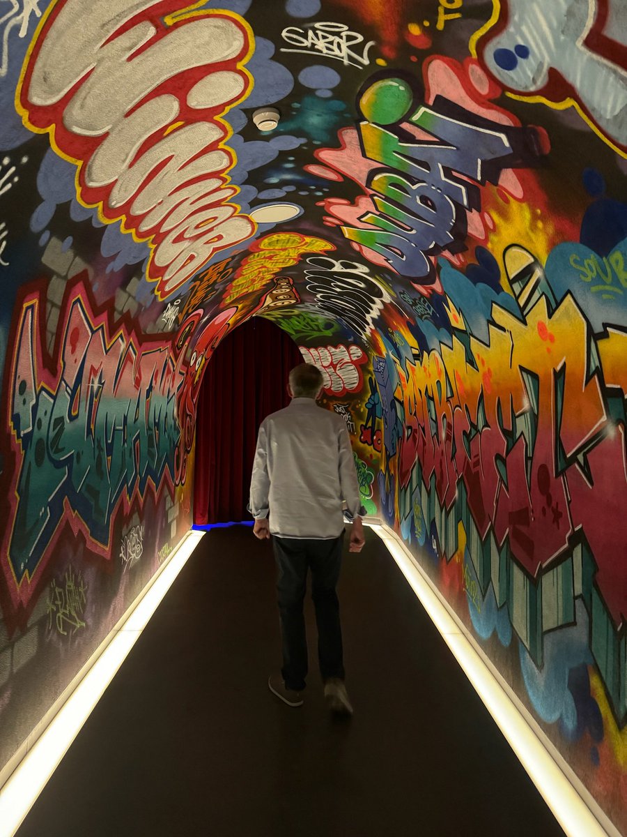johnswart's tweet photo. Day one in Dubai as #JohnWanders takes in the tree outside his room at XVA Hotel in Bur Dubai and walks into StreetXO restaurant. Leaving out watching the 4-inches of rain from thunderstorms which lasted most of the day. ( @shwise00 photos ) https://t.co/rYbIKviI3p