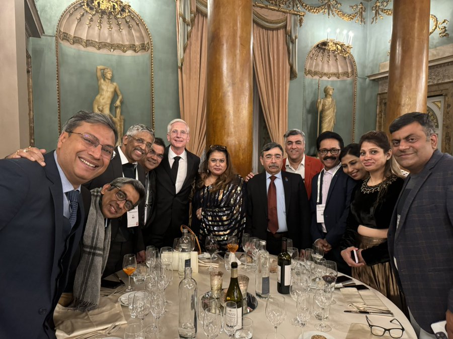 AskDrShashank's tweet image. #MyATTD
Faculty Dinner #ATTD2024 @ATTDconf @drmohanv @banshisaboo @DrBMMakkar @drrakeshparikh @dramitaol @purvi_chawla @TBattelino ...amazing evening at 15 century historic site ...