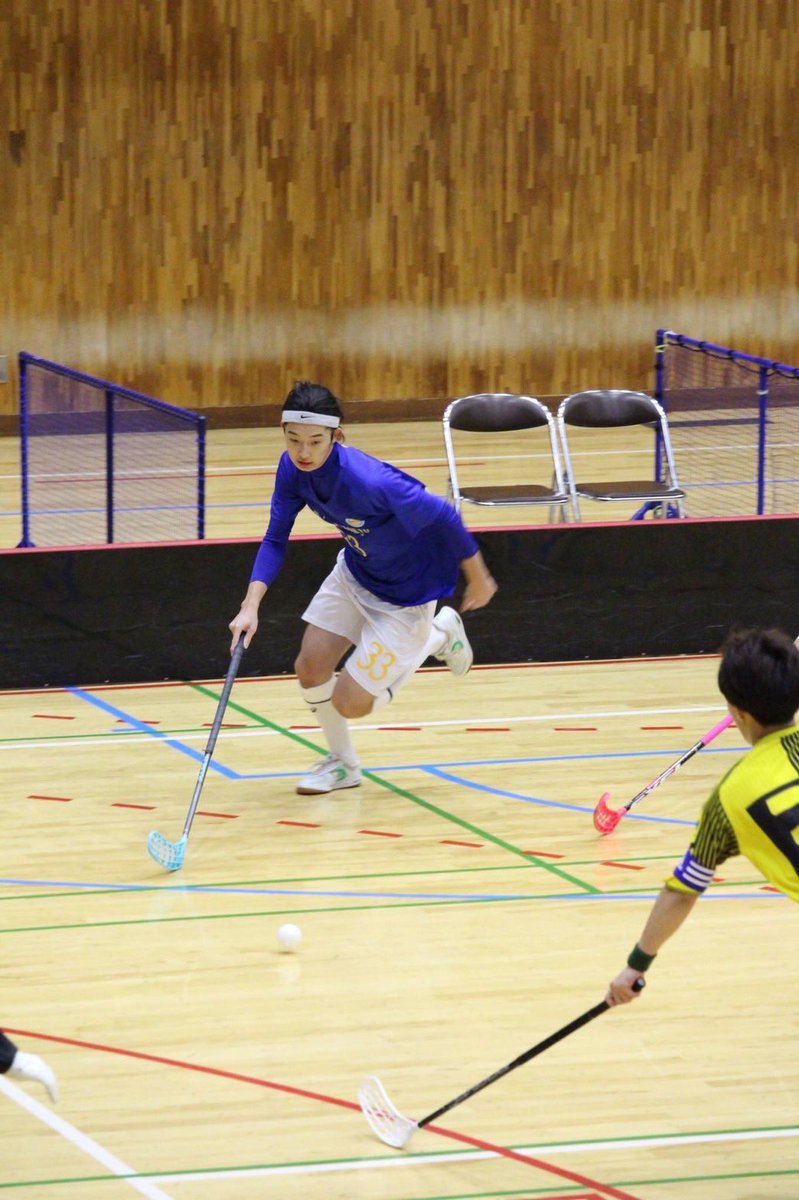 UT_floorball's tweet photo. #春から東大 の皆さん
合格おめでとうございます🎉

東京大学フロアボールクラブです

フロアボールとは北欧発祥の室内ホッケーのことです🏑 

日本ではまだマイナーだからこそ、初心者が数多く活躍する熱いスポーツです！

何か新しいスポーツを始めたい方にオススメです！

ぜひ気軽にDMください👍 https://t.co/gsc72b8zNT